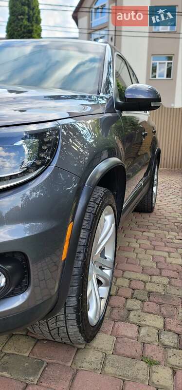 Внедорожник / Кроссовер Volkswagen Tiguan 2012 в Черновцах