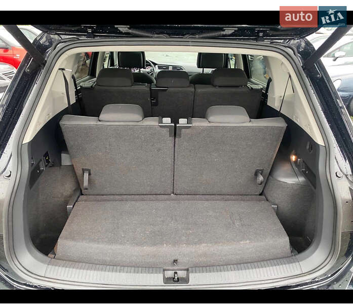 Внедорожник / Кроссовер Volkswagen Tiguan 2018 в Одессе