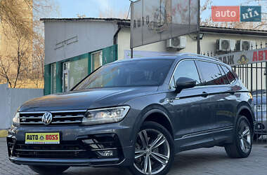 Позашляховик / Кросовер Volkswagen Tiguan 2018 в Миколаєві