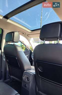 Внедорожник / Кроссовер Volkswagen Tiguan 2012 в 
