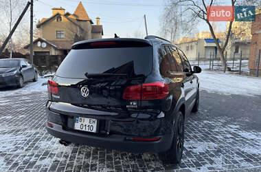 Внедорожник / Кроссовер Volkswagen Tiguan 2016 в Полтаве