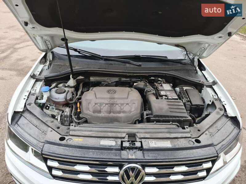 Позашляховик / Кросовер Volkswagen Tiguan 2017 в Броварах