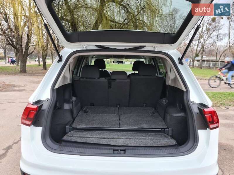 Позашляховик / Кросовер Volkswagen Tiguan 2017 в Броварах