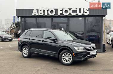 Внедорожник / Кроссовер Volkswagen Tiguan 2017 в Киеве