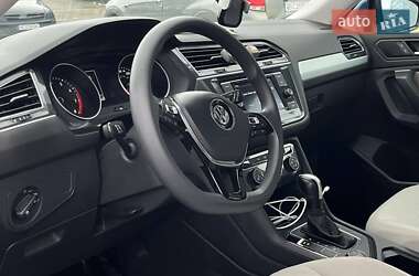 Внедорожник / Кроссовер Volkswagen Tiguan 2019 в Львове