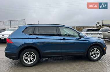 Внедорожник / Кроссовер Volkswagen Tiguan 2019 в Львове