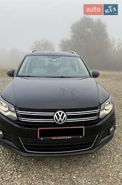 Внедорожник / Кроссовер Volkswagen Tiguan 2013 в Черновцах