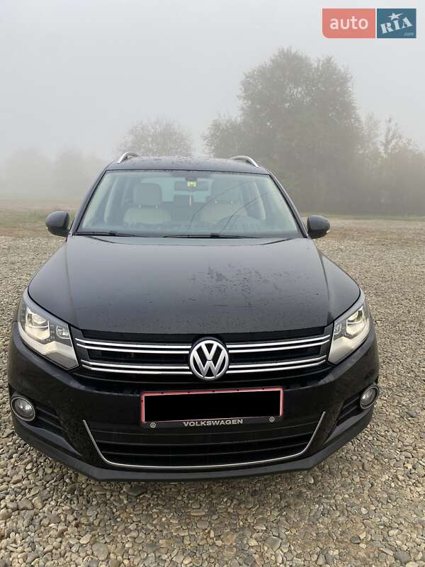 Позашляховик / Кросовер Volkswagen Tiguan 2013 в Чернівцях