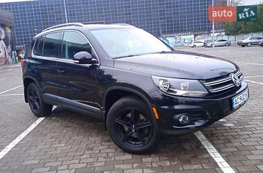 Внедорожник / Кроссовер Volkswagen Tiguan 2014 в 