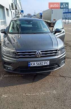 Внедорожник / Кроссовер Volkswagen Tiguan 2020 в Киеве