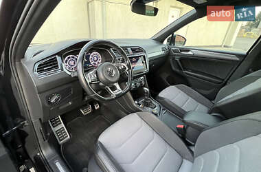 Внедорожник / Кроссовер Volkswagen Tiguan 2017 в 