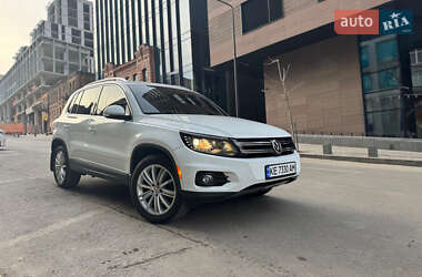 Внедорожник / Кроссовер Volkswagen Tiguan 2016 в Днепре