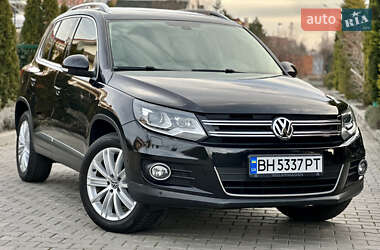 Позашляховик / Кросовер Volkswagen Tiguan 2015 в Одесі