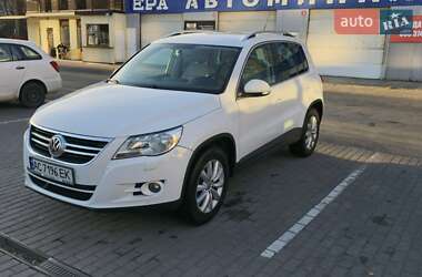 Внедорожник / Кроссовер Volkswagen Tiguan 2011 в Луцке