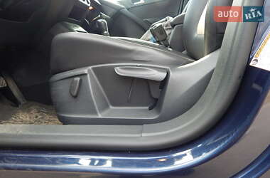 Внедорожник / Кроссовер Volkswagen Tiguan 2015 в 