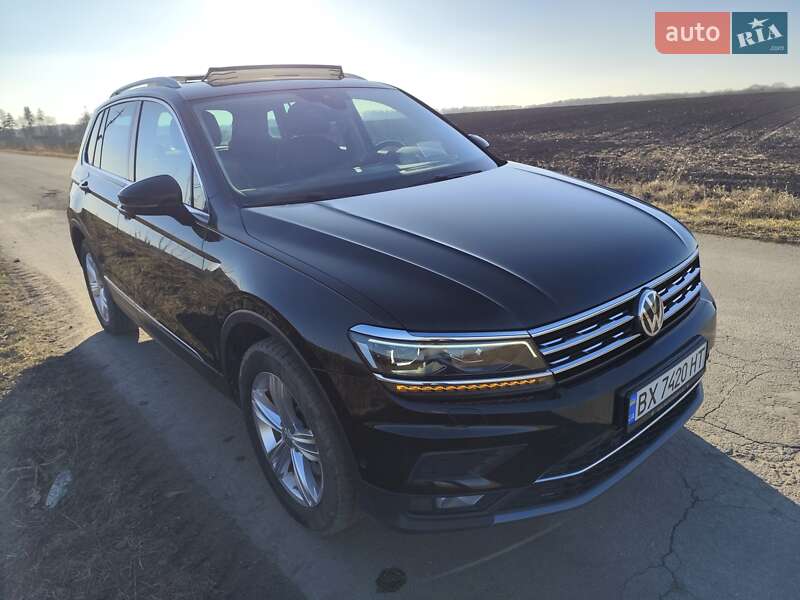 Внедорожник / Кроссовер Volkswagen Tiguan 2018 в Хмельницком