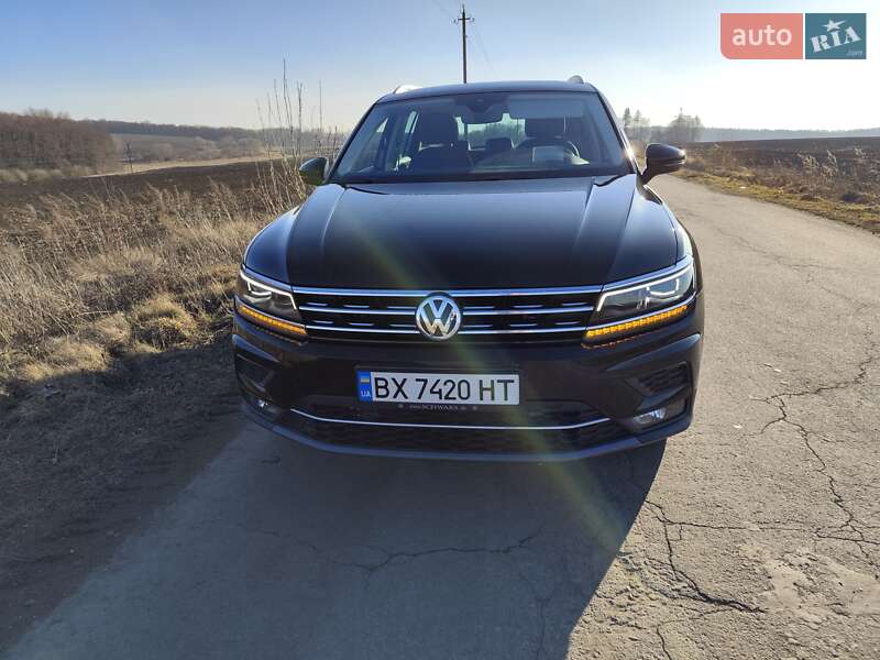 Внедорожник / Кроссовер Volkswagen Tiguan 2018 в Хмельницком