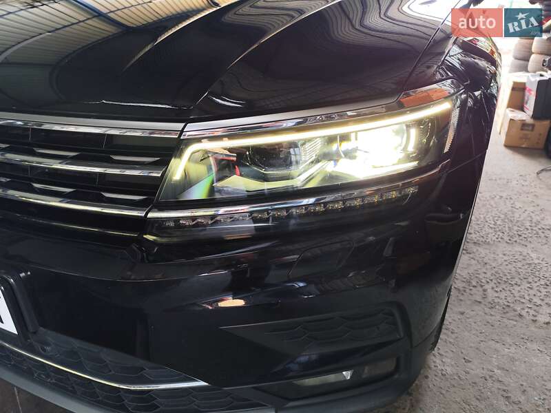 Внедорожник / Кроссовер Volkswagen Tiguan 2018 в Хмельницком