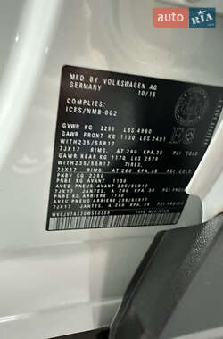 Внедорожник / Кроссовер Volkswagen Tiguan 2015 в 