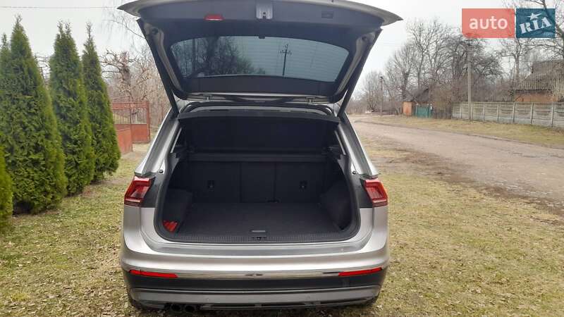 Внедорожник / Кроссовер Volkswagen Tiguan 2016 в Виннице