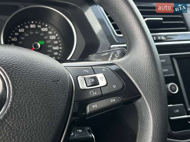 Внедорожник / Кроссовер Volkswagen Tiguan 2018 в Львове