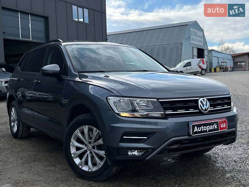 Внедорожник / Кроссовер Volkswagen Tiguan 2018 в Львове