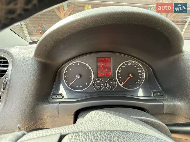 Внедорожник / Кроссовер Volkswagen Tiguan 2009 в Тячеве