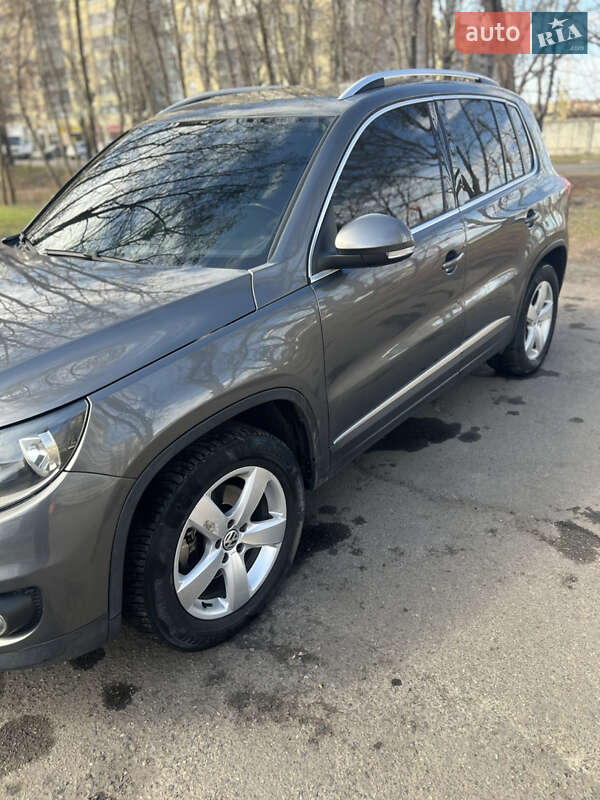Внедорожник / Кроссовер Volkswagen Tiguan 2015 в Черкассах
