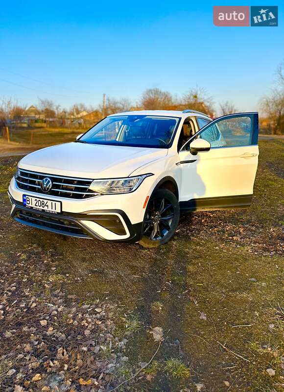 Позашляховик / Кросовер Volkswagen Tiguan 2023 в Полтаві
