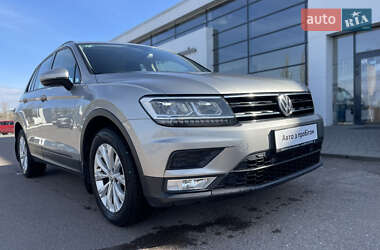 Внедорожник / Кроссовер Volkswagen Tiguan 2016 в Тернополе