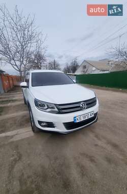 Позашляховик / Кросовер Volkswagen Tiguan 2014 в Новомосковську