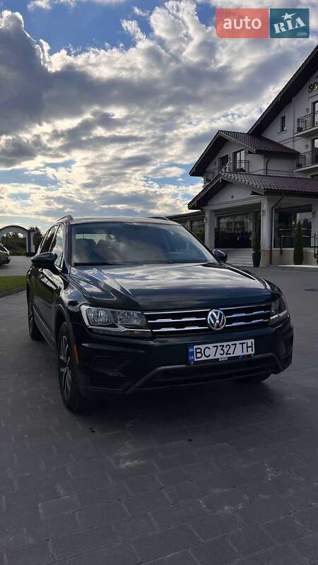 Позашляховик / Кросовер Volkswagen Tiguan 2019 в 