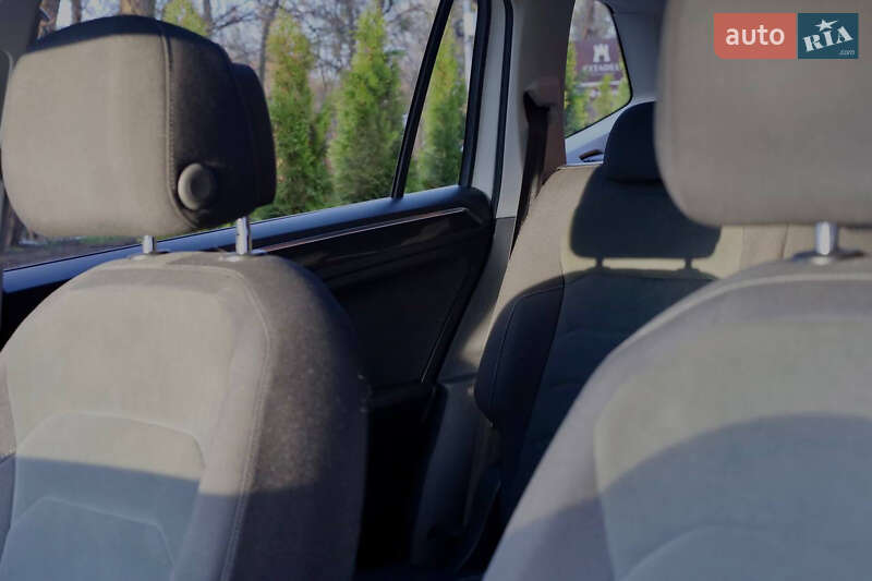 Позашляховик / Кросовер Volkswagen Tiguan 2018 в Львові