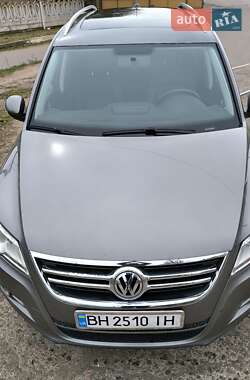 Volkswagen Tiguan 2011