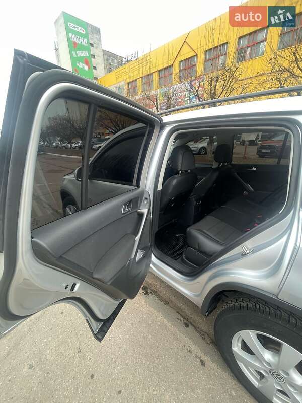 Позашляховик / Кросовер Volkswagen Tiguan 2008 в Черкасах