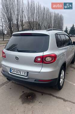 Внедорожник / Кроссовер Volkswagen Tiguan 2008 в 