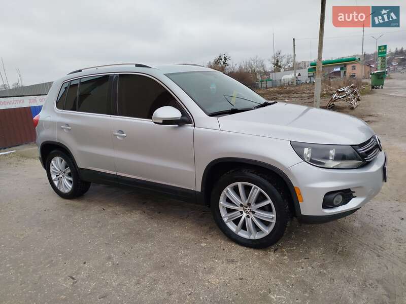 Внедорожник / Кроссовер Volkswagen Tiguan 2012 в Збараже