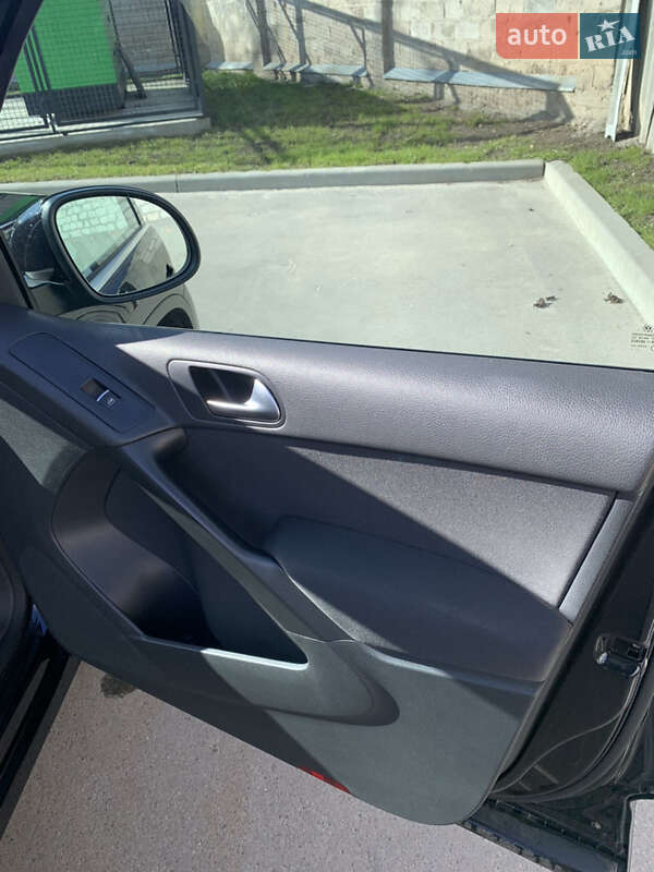 Внедорожник / Кроссовер Volkswagen Tiguan 2011 в Чернигове фото 54 Внедорожник / Кроссовер Volkswagen Tiguan 2011 в Чернигове