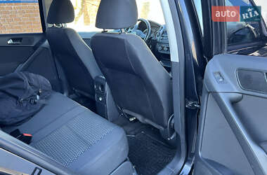 Позашляховик / Кросовер Volkswagen Tiguan 2011 в 
