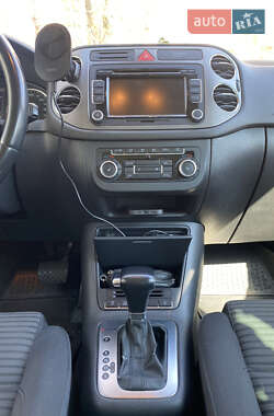 Внедорожник / Кроссовер Volkswagen Tiguan 2010 в Киеве