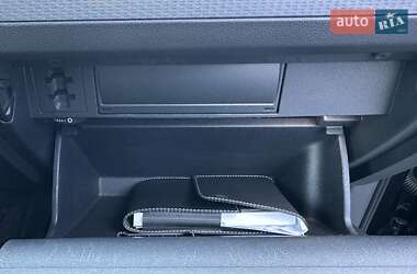 Внедорожник / Кроссовер Volkswagen Tiguan 2021 в 