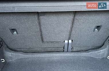 Внедорожник / Кроссовер Volkswagen Tiguan 2021 в 