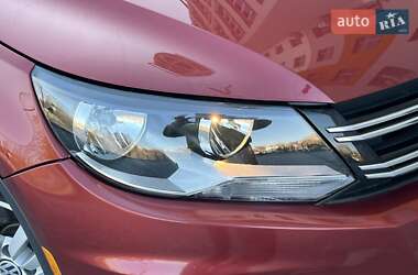 Позашляховик / Кросовер Volkswagen Tiguan 2013 в 