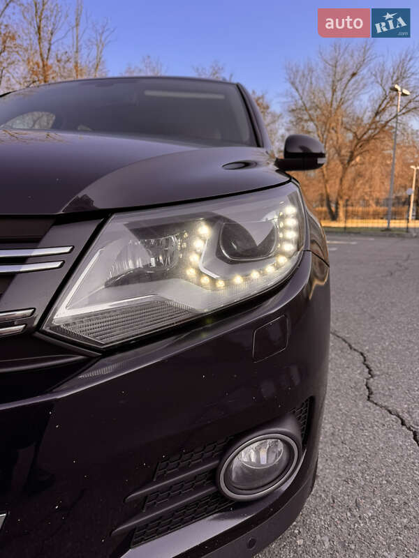 Внедорожник / Кроссовер Volkswagen Tiguan 2014 в Одессе