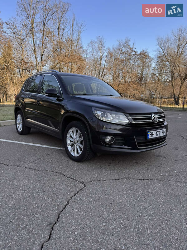 Внедорожник / Кроссовер Volkswagen Tiguan 2014 в Одессе