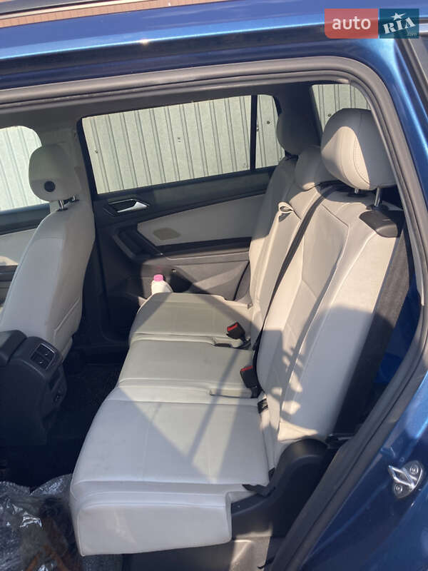 Внедорожник / Кроссовер Volkswagen Tiguan 2017 в Переяславе