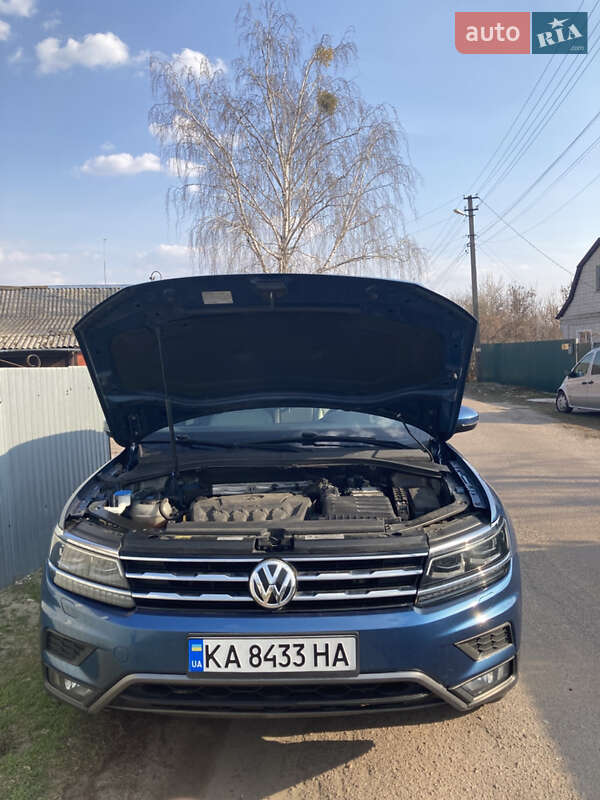 Внедорожник / Кроссовер Volkswagen Tiguan 2017 в Переяславе
