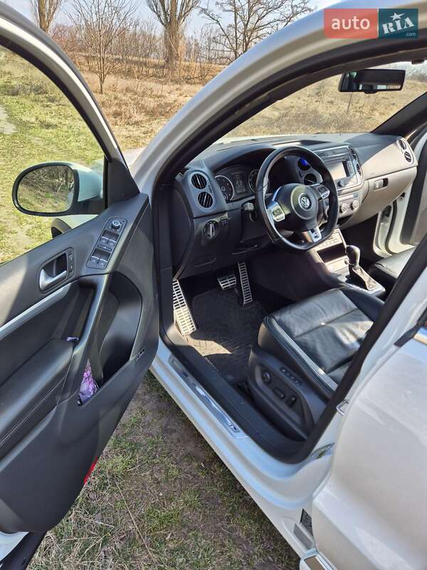 Внедорожник / Кроссовер Volkswagen Tiguan 2014 в Киеве