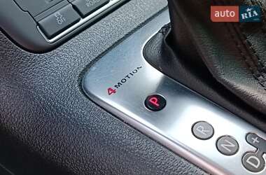 Внедорожник / Кроссовер Volkswagen Tiguan 2010 в 