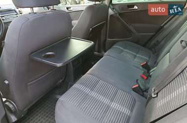 Внедорожник / Кроссовер Volkswagen Tiguan 2010 в 